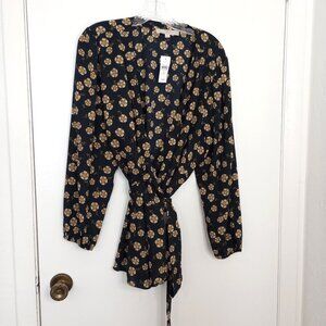 Loft Plus Navy Floral Daisy Wrap Top